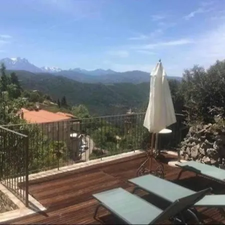 Maison Holiday home *